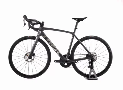Trek Émonda SL 6 eTap Sram Rival eTap AXS 12V Prismatic / Noir 2023